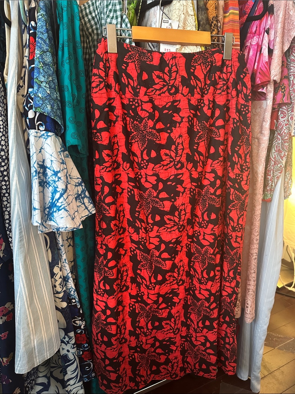 39” waist Beautiful cotton maxi 1970s hand batik skirt 29"